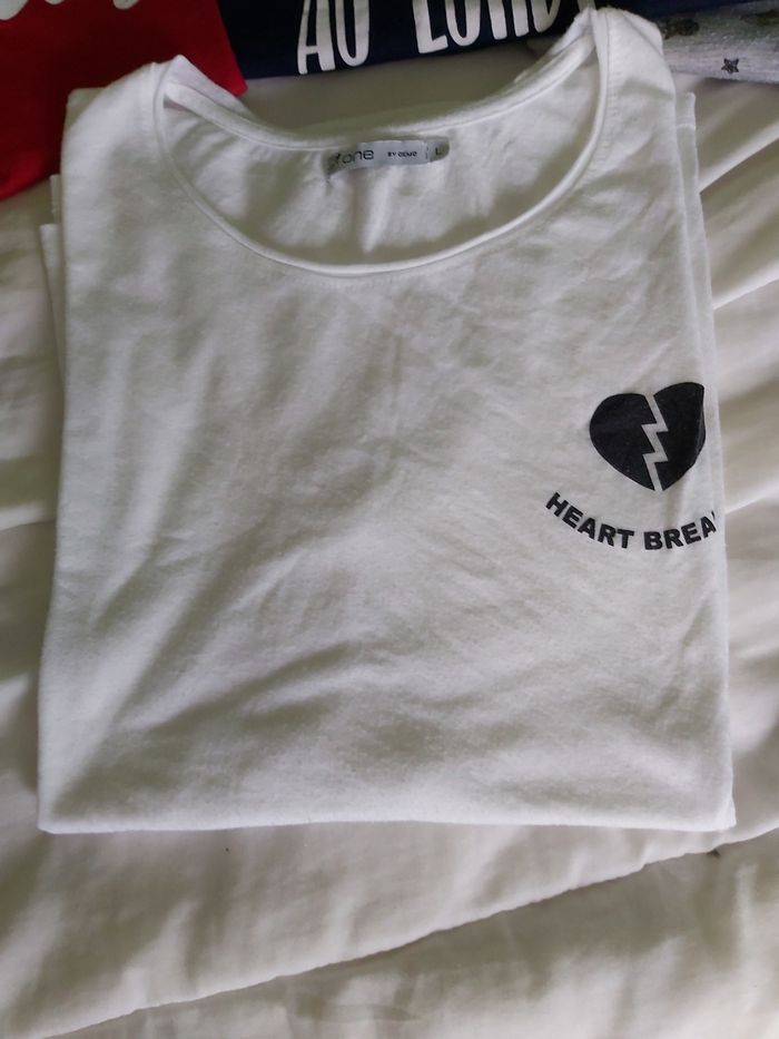 4 Tee-shirt - photo numéro 2