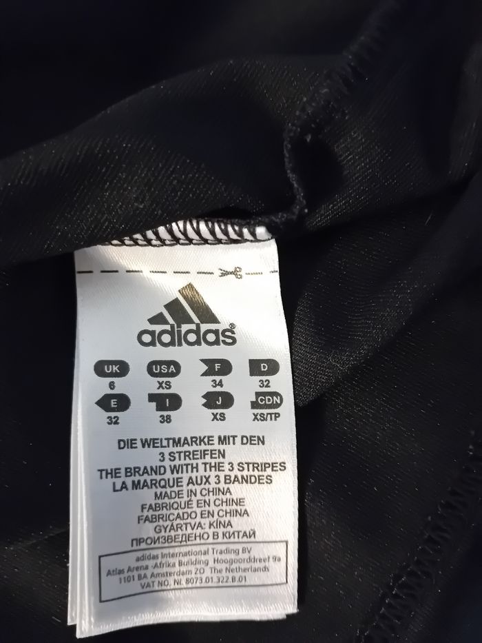 Polo Adidas taille XS - photo numéro 9