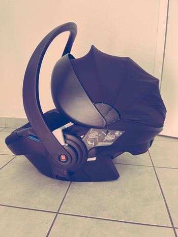 Siège auto-bébé iZi Go Modular X1 by BeSafe noir