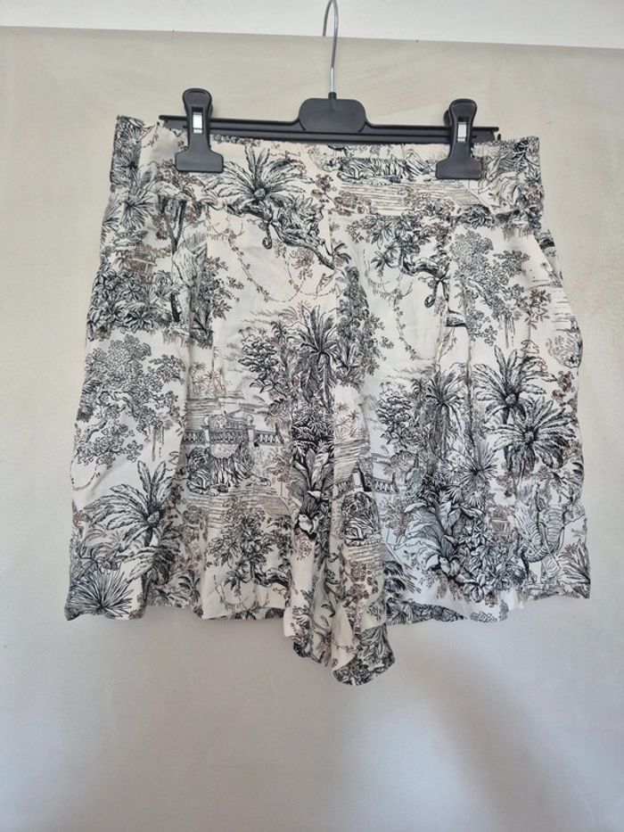 Short motifs tropical H&M 40