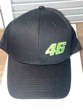 Casquette noire, inscription VR46 réglable
