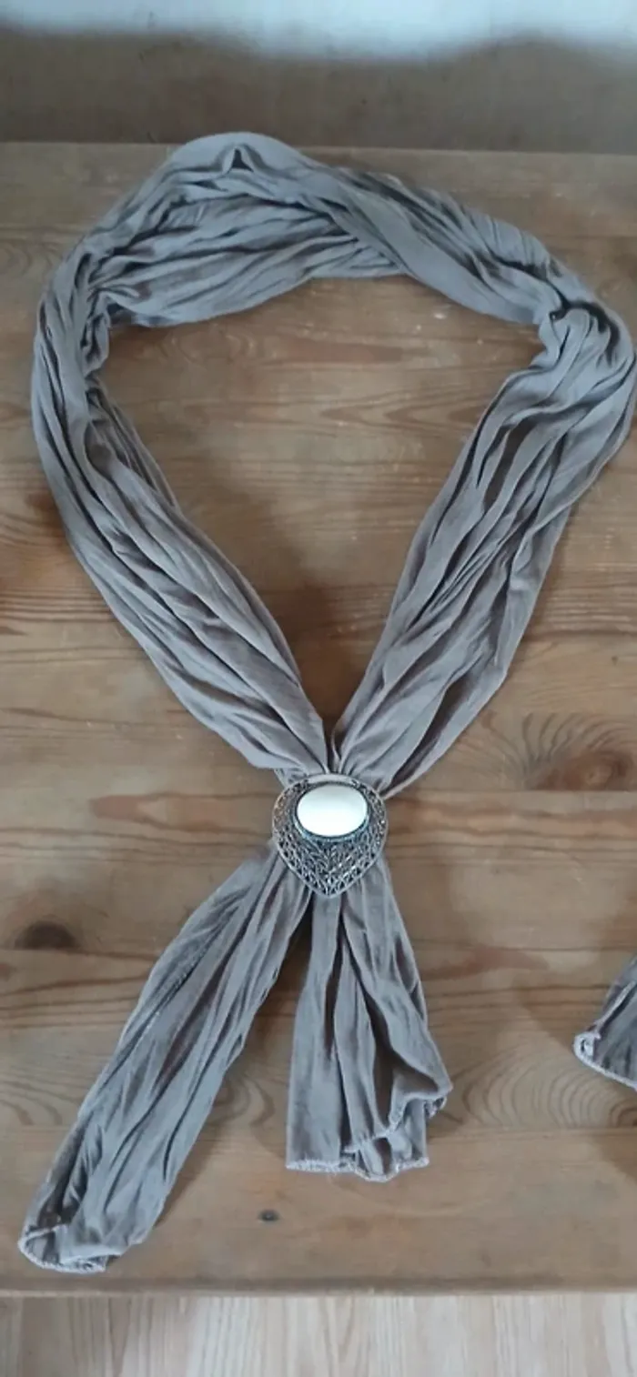 Écharpe fixation magnétique - photo numéro 2