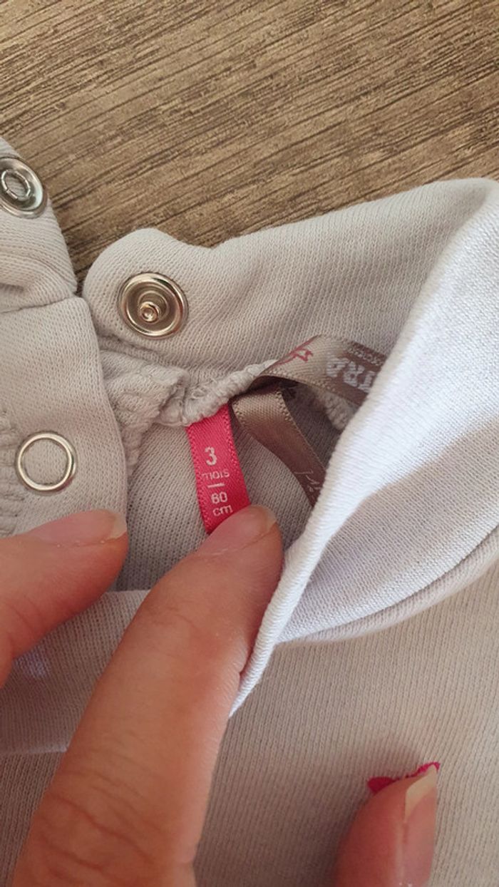 Lot hauts et pulls fille hivers - photo numéro 4