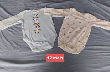 Bodies taille 12 mois