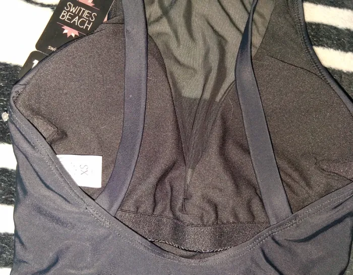 Maillot de bain Neuf - photo numéro 4
