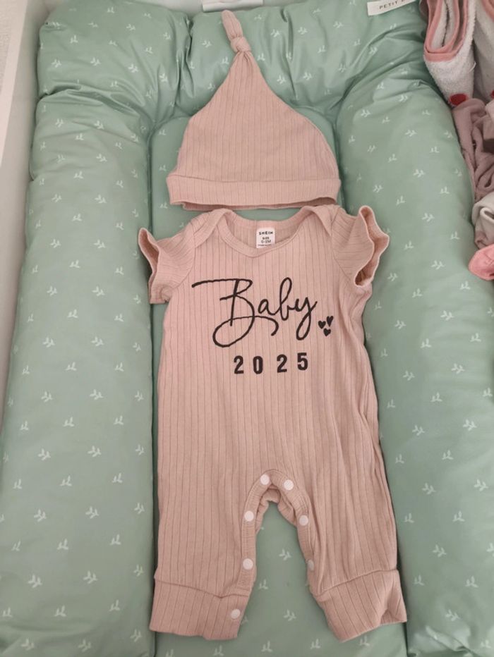 Combinaison mixte + bonnet bébé 2025