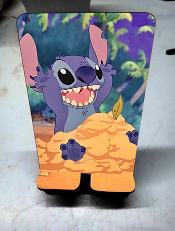 support téléphone motif stitch neuf