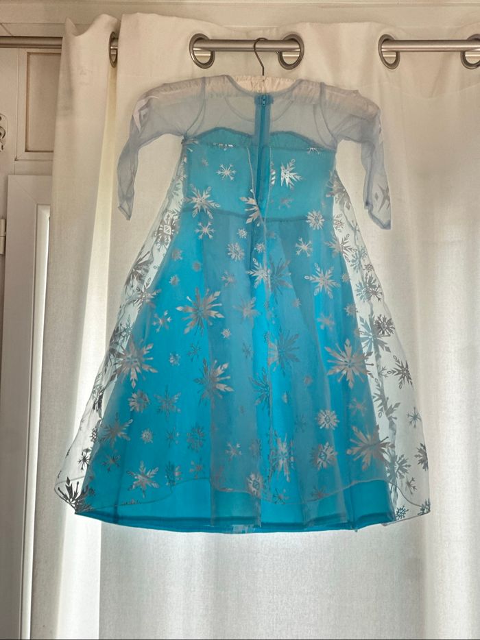 Robe Elsa 4 ans neuve - photo numéro 2