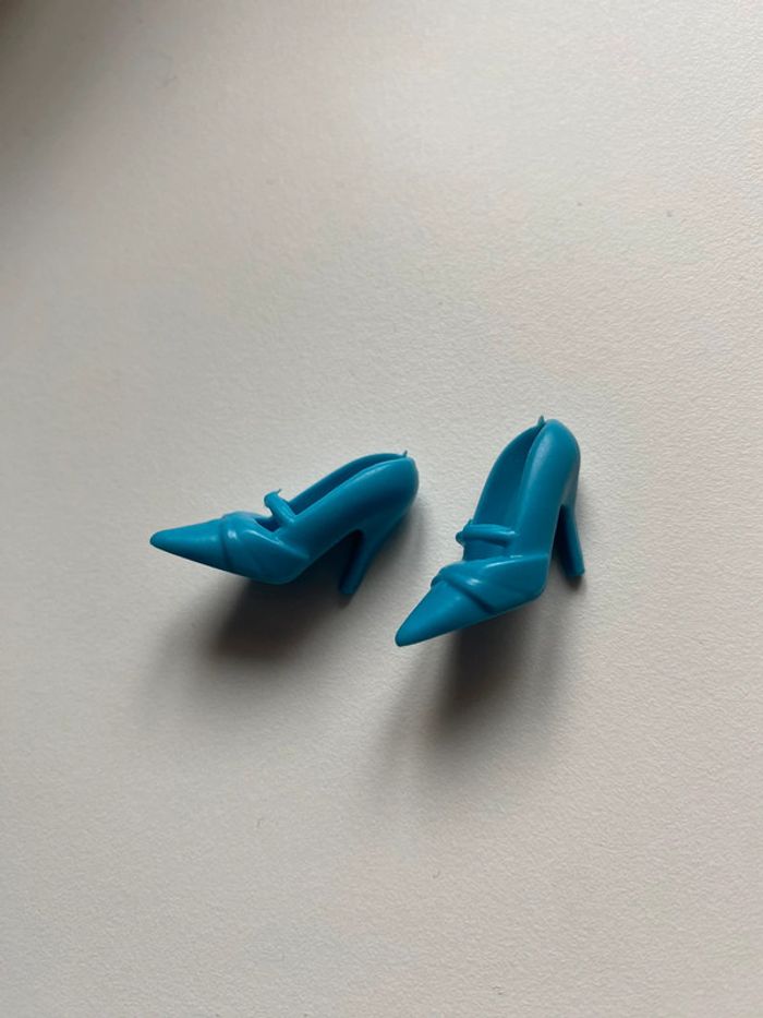 Escarpins bleu pour poupée Barbie - photo numéro 4