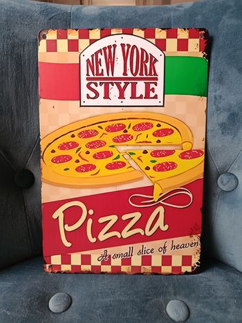 Plaque métal pizza neuve 20x30cm