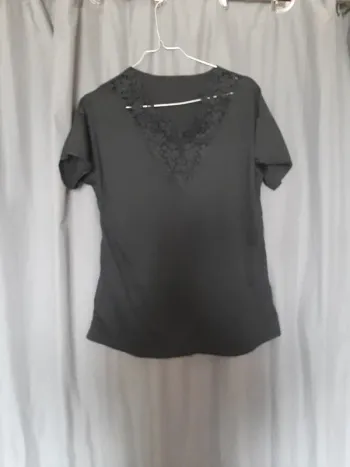 tunique tee shirt  macramé manches courtes noir neuf taille L