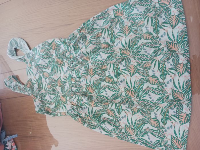 Robe verte feuillages