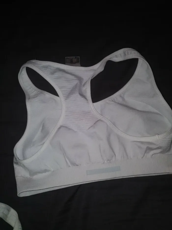 Lot de 2 Brassières  Sport Decathlon - photo numéro 3