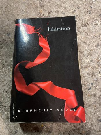 Livre hésitation Stéphanie meyer