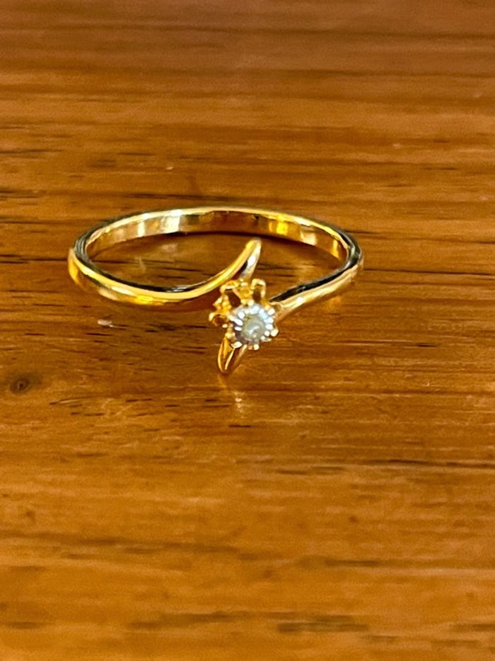 Bague doré avec pierre TDD 58