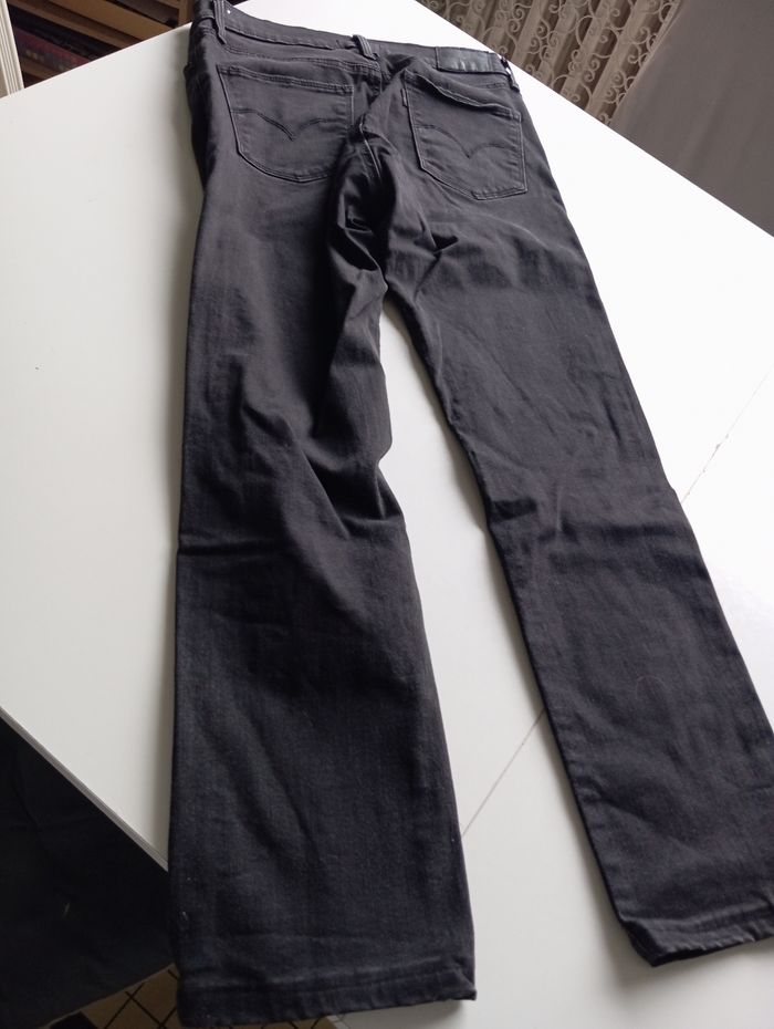 Jean levis w29 l30 - photo numéro 4