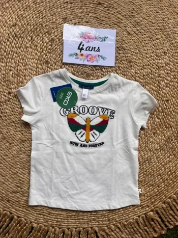 Teeshirt papillon neuf obaibi 4 ans