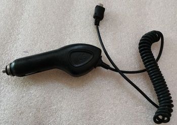 Chargeur de voiture "OscarO" 