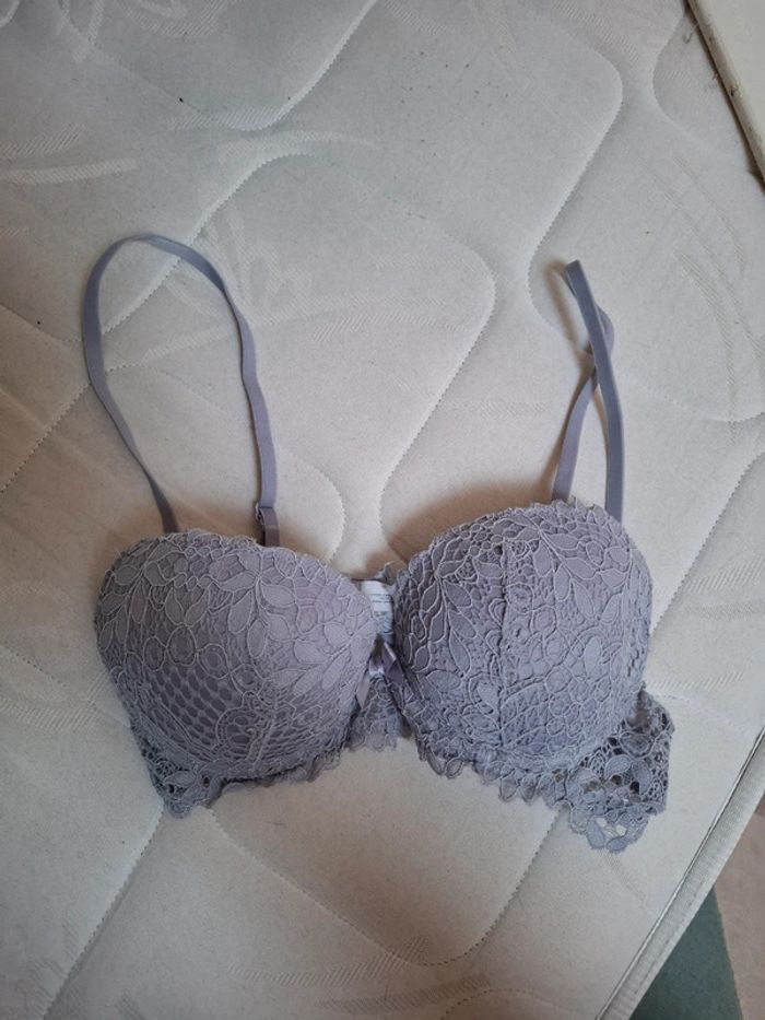 Soutien gorge ampliforme 85b Etam couleur lilas