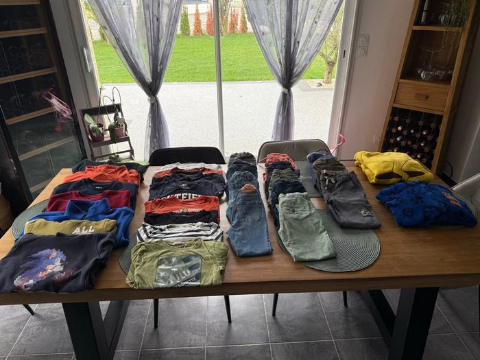 Lot d’habilles 6 ans en très bon état