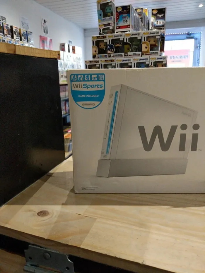 Nintendo Wii blanche en boîte + Wii Sports - photo numéro 3