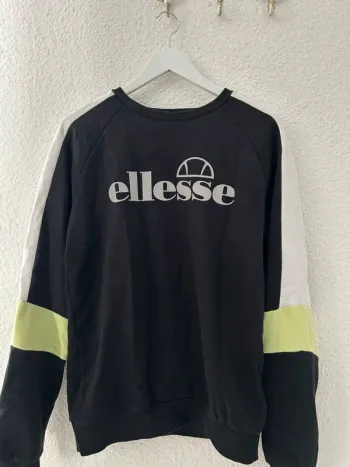 Pull ellesse col rond noir