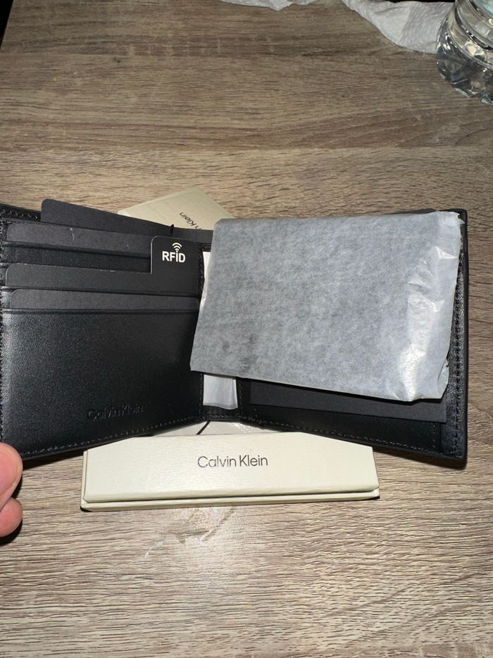 Portefeuille Calvin Klein - photo numéro 5