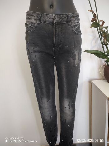 Jeans ajuste effet usé 