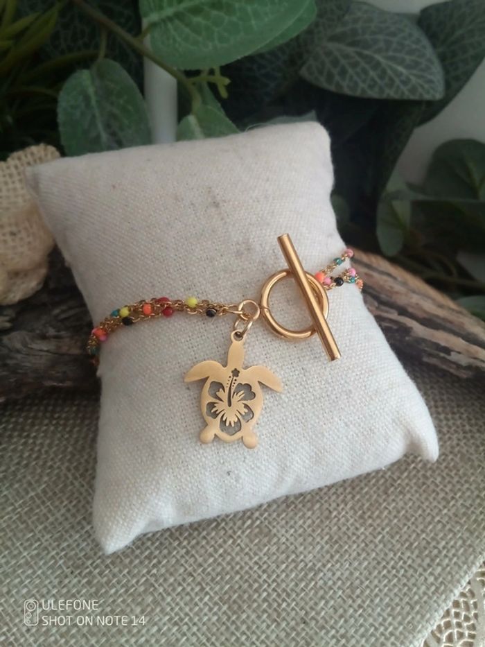 Bracelet coloré et tortue en acier inoxydable