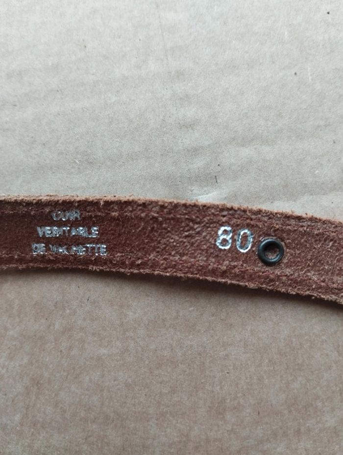 Neuve avec étiquette Ceinture Voodoo marron Cuir véritable taille 80cm - photo numéro 5