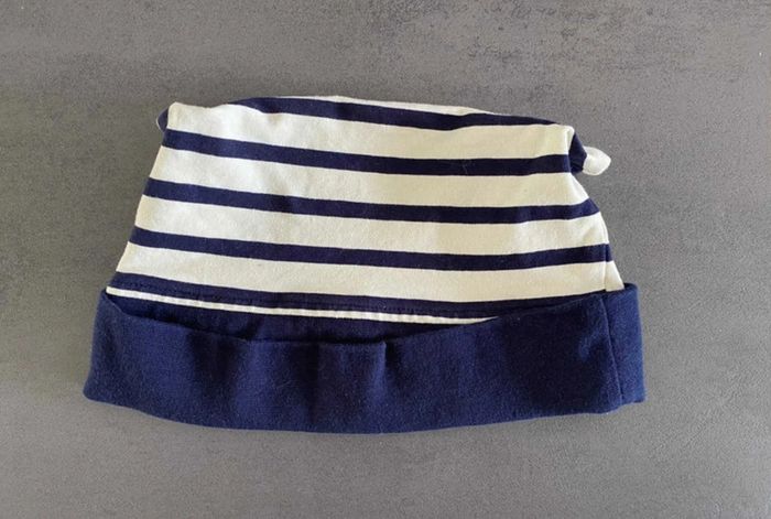 Bonnet rayé marine et écru - photo numéro 2