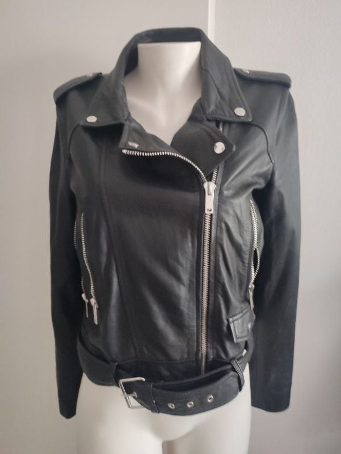 #kytieLfemme. Perfecto en cuir taille L