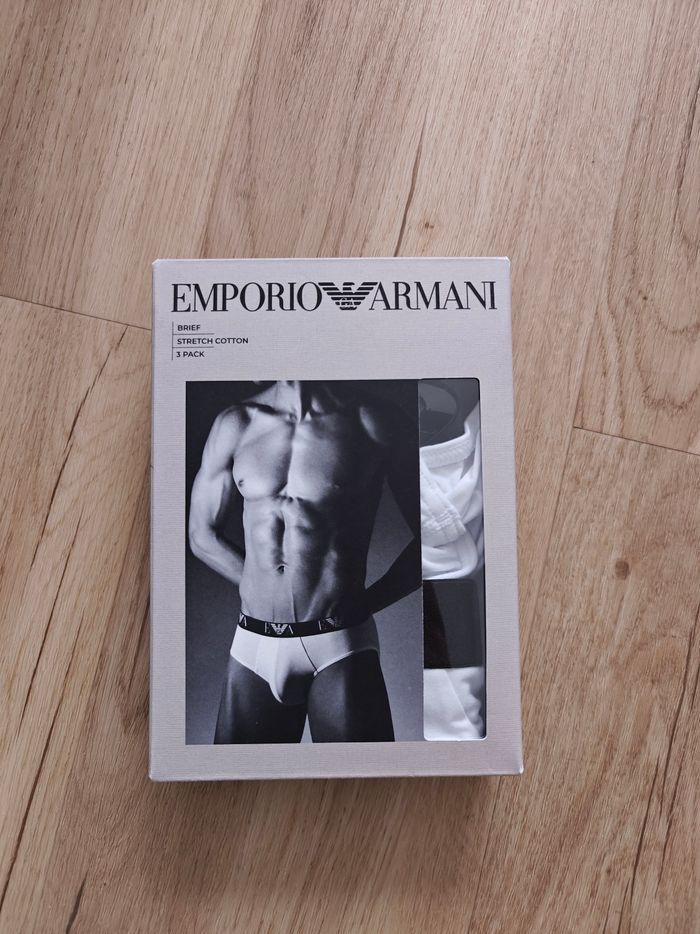 Lot packs de 3 slips homme taille S Emporio Armani neufs encore emballé 
