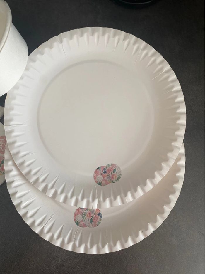 Lot vaisselle birthday thème fleuri champêtre one - photo numéro 3