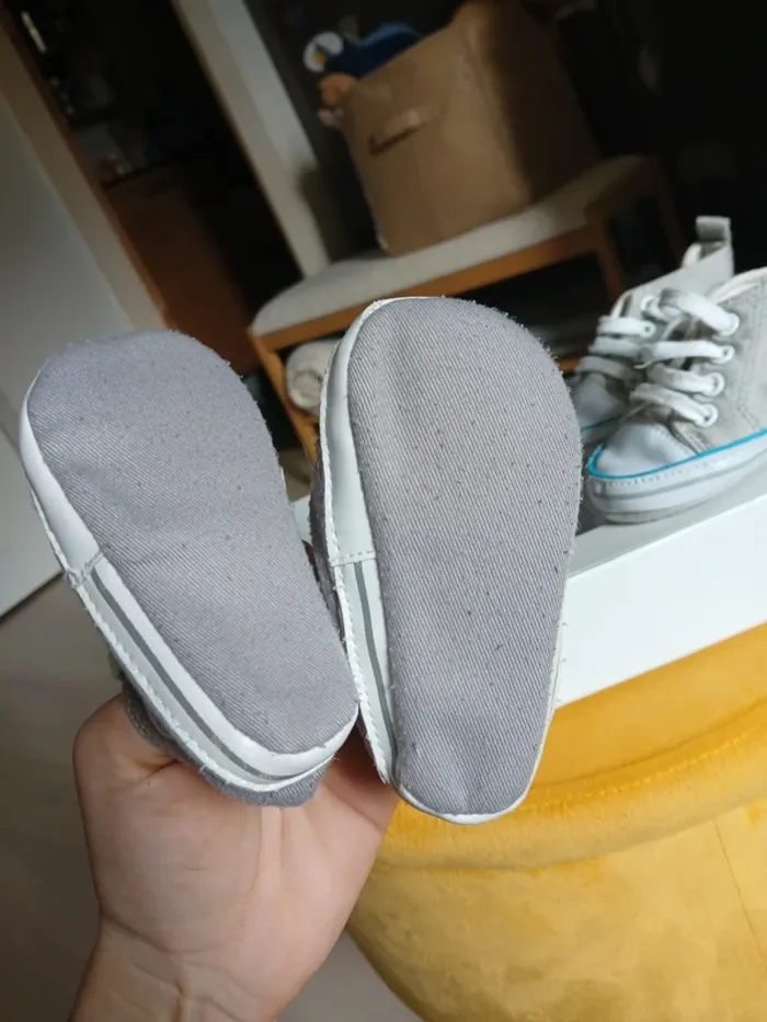 Lot de 3 chaussures bébé - photo numéro 9