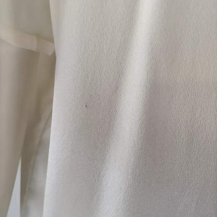 Blouse ivoire Valentino Miss V en soie, manches courtes fluides, élégante taille 42 A1201 - photo numéro 3