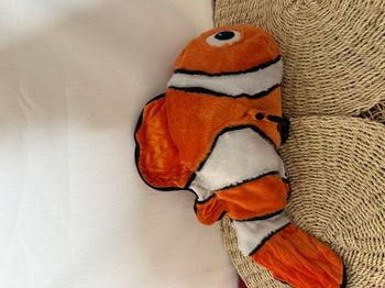 Peluche Némo Disneyland Paris Disney Le monde de Némo poisson clown orange