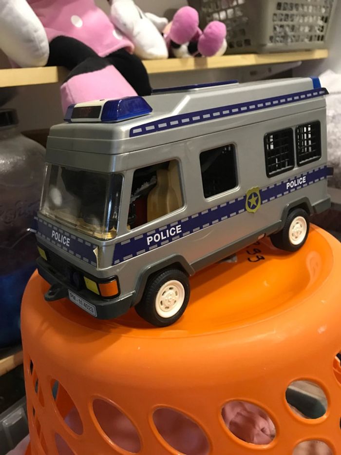 Fourgon playmobil