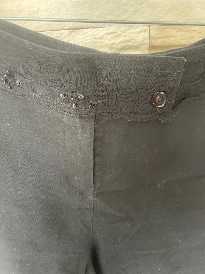 Pantacourt avec dentelle au niveau ceinture - photo numéro 3
