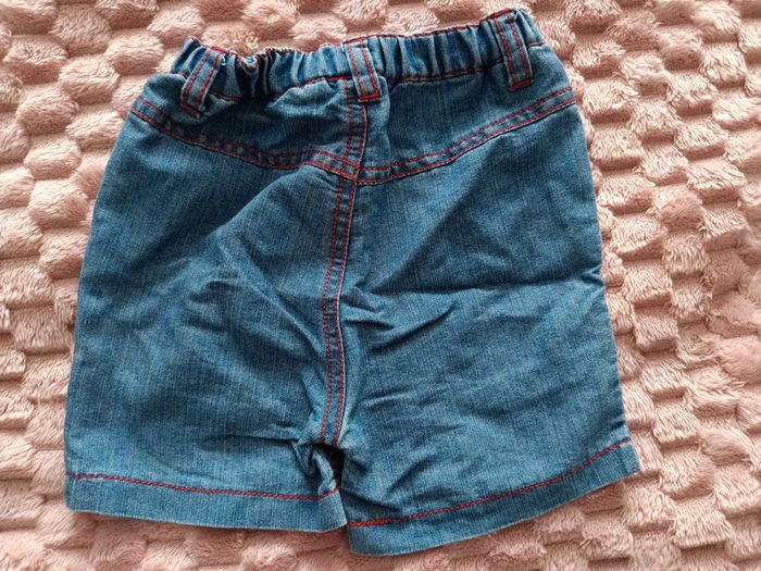 Short jeans Disney 12m tbe - photo numéro 3