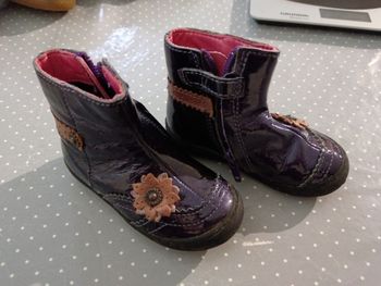 Bottes vernies taille 20