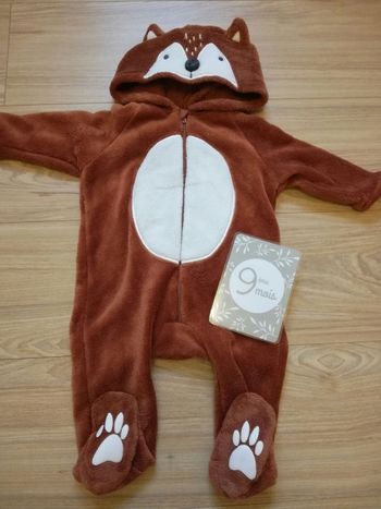 Combinaison sur pyjama renard 9 mois