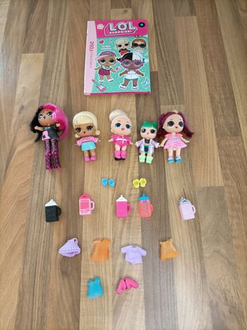 Lot 5 poupées LOL + accessoires+ livre Lol tome 4