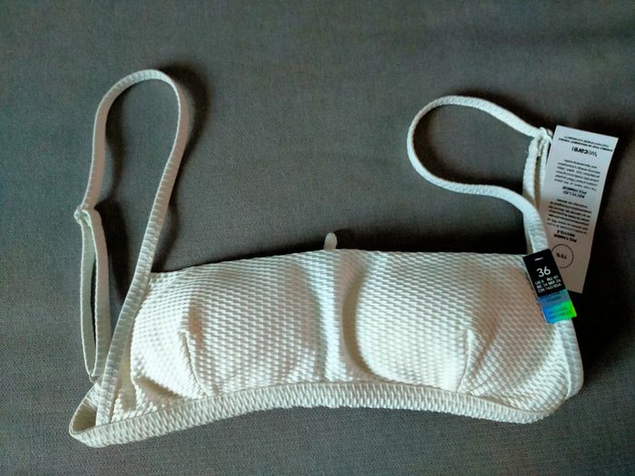 Haut de bikini blanc texturé – Etam – Taille 36 – Neuf avec étiquette