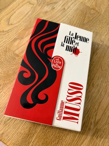 Livre La jeune fille et la nuit Édition Collector