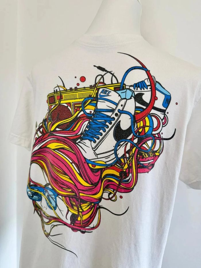 T-shirt Nike graphique homme M blanc très bon état - photo numéro 2
