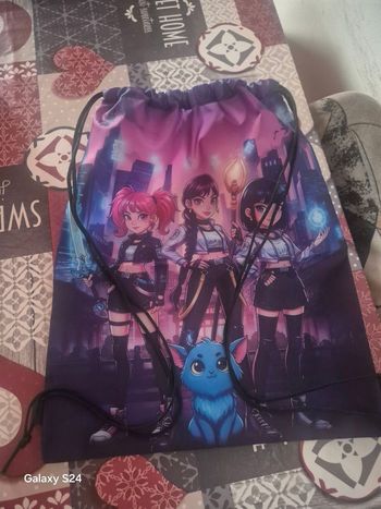 Sac piscine k pop demon hunters 