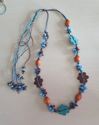 Collier sautoir perles en bois multicolores