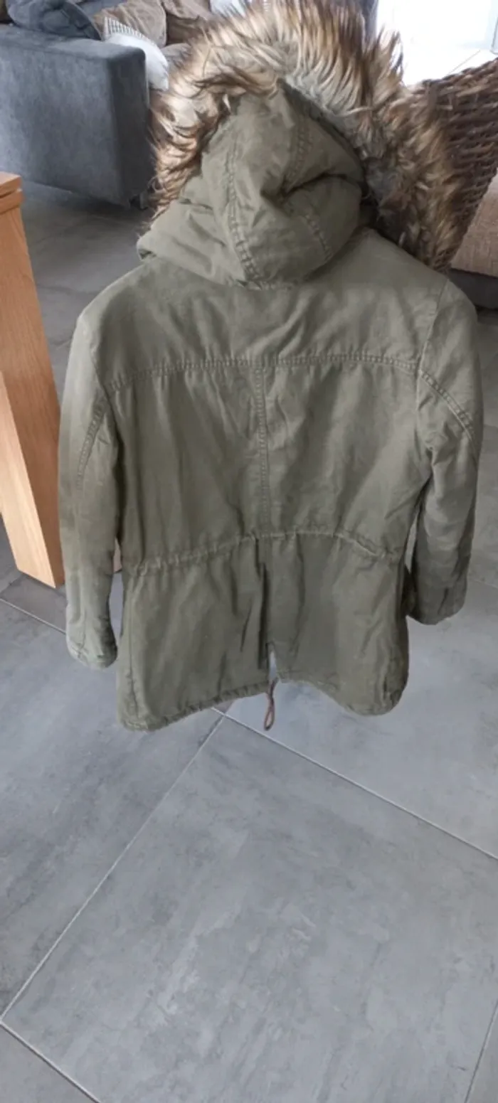 Manteau. Fourrue capuche amovible TBE Taille 34 - photo numéro 5