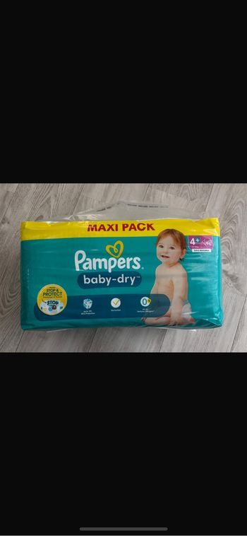 Pampers Baby Dry taille 4+ (94 couches)